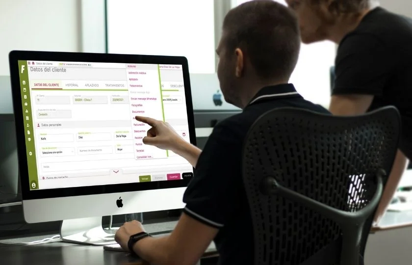 Ficha clínica: Digitalízala con flowww y brinda un mejor servicio