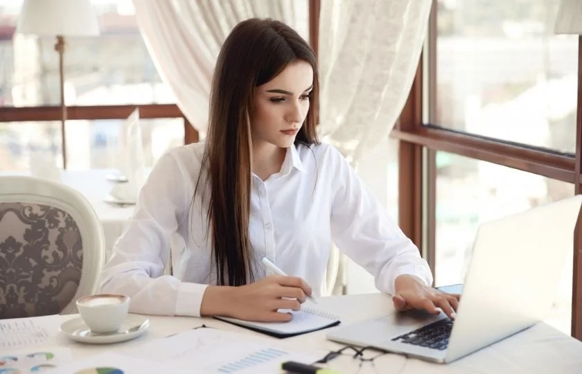 Por qué implementar un sistema de control administrativo en tu negocio de estética y belleza